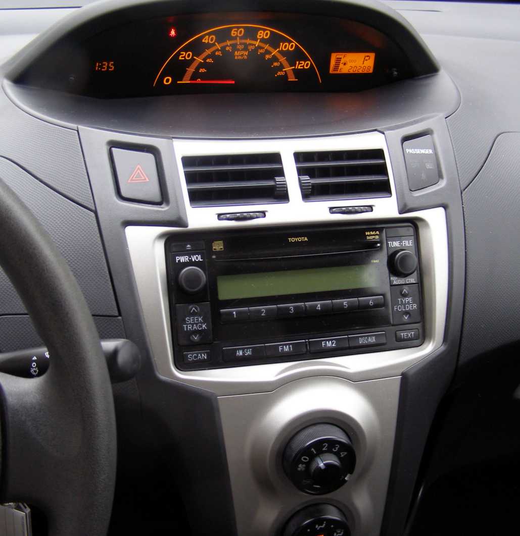 2010 Toyota Yaris Hatchback